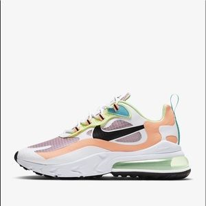 light pink nike womens shoes